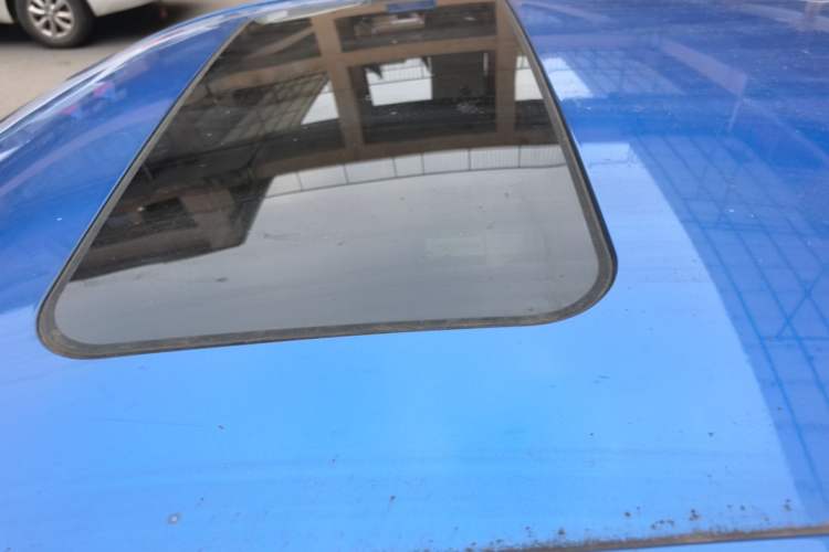 Used Roewe i5 2020 1.5L Automatic 4G Connect Luxury Flagship Edition Roof