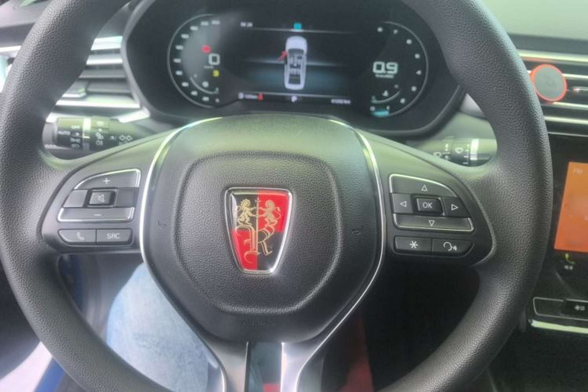 Used Roewe i5 2020 1.5L Automatic 4G Connect Luxury Flagship Edition Steering Wheel