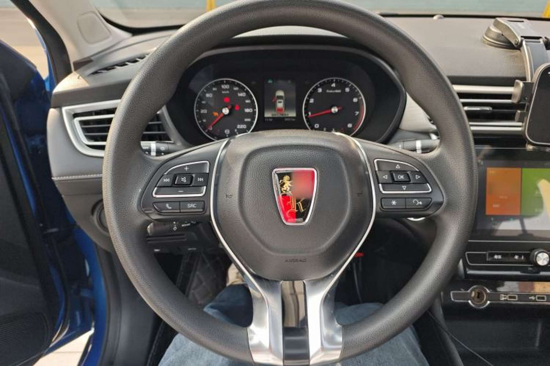 Used Roewe i5 2020 1.5L Manual 4G Connect Leehao Flagship Edition Steering Wheel