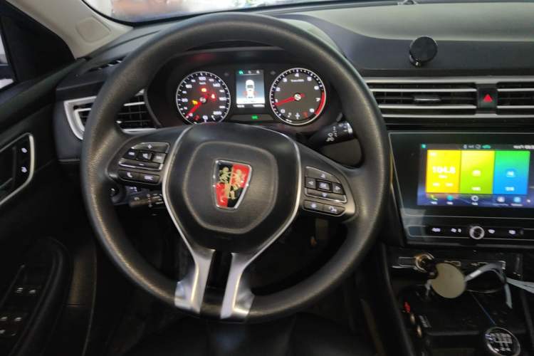 Used Roewe i5 2020 1.5L Manual 4G Connect Leehao Flagship Edition Steering Wheel