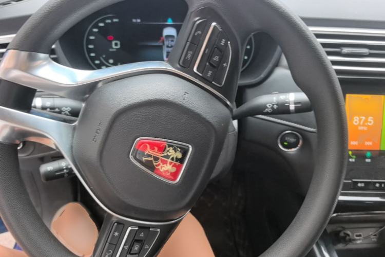Used Roewe i5 2020 1.5L Automatic 4G Connect Luxury Flagship Edition Steering Wheel