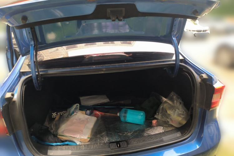 Used Roewe i5 2020 1.5L Automatic 4G Connect Luxury Flagship Edition Trunk
