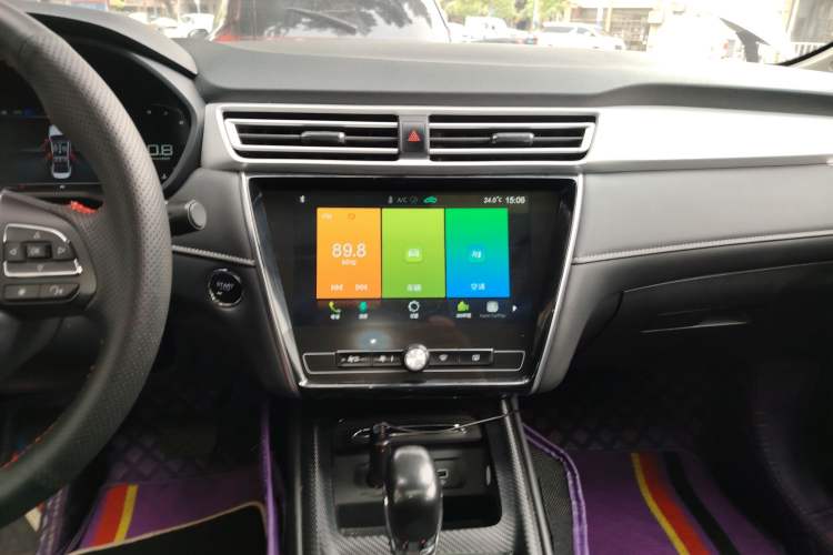 Used Roewe i5 2020 1.5L Automatic 4G Connect Luxury Flagship Edition Audio And AC Panel