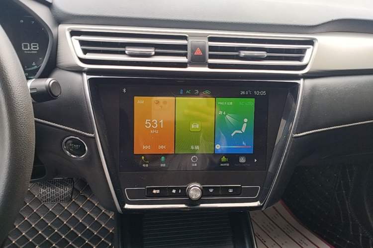 Used Roewe i5 2020 1.5L Automatic 4G Connect Luxury Flagship Edition Audio And AC Panel