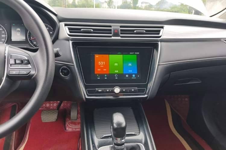 Used Roewe i5 2020 1.5L Automatic 4G Connected Linghao Edition Audio And AC Panel