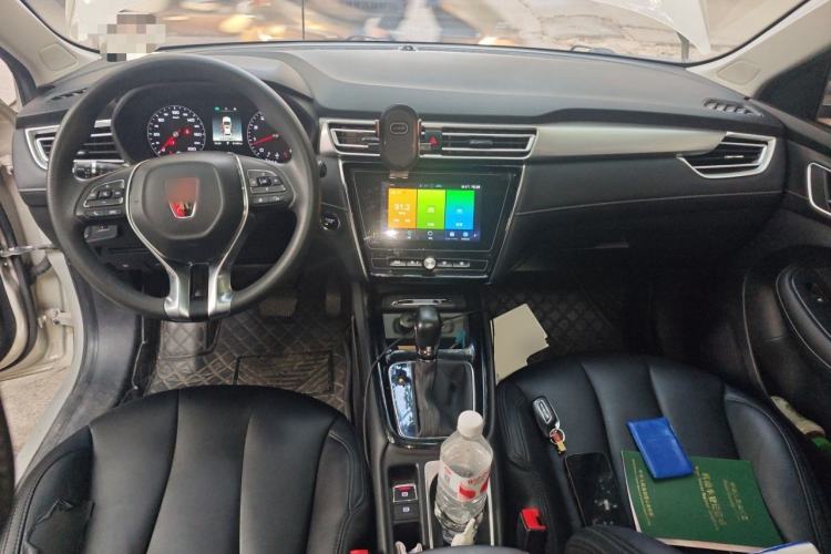 Used Roewe i5 2020 1.5L Automatic 4G Connected Linghao Edition Center Console