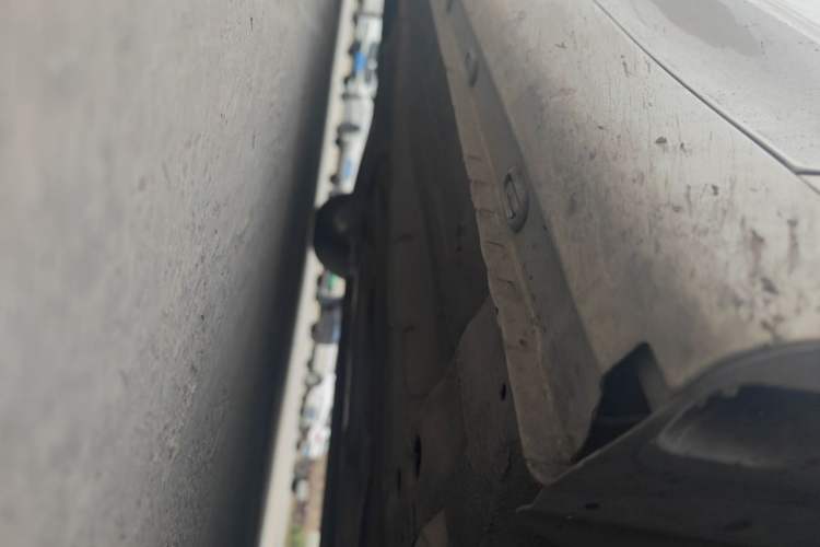 Used Roewe i5 2020 1.5L Manual 4G Connect Leehao Flagship Edition Chassis Front Right