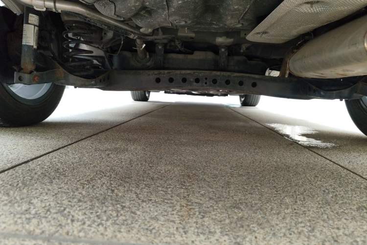 Used Roewe i5 2020 1.5L Automatic 4G Connect Luxury Flagship Edition Chassis Rear