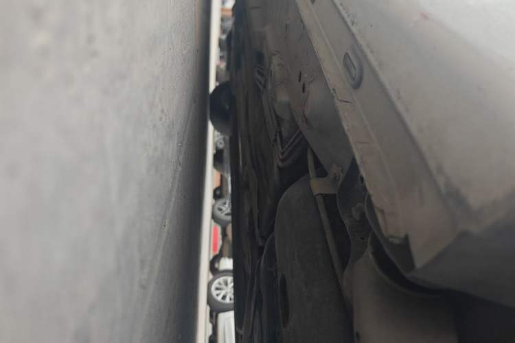Used Roewe i5 2020 1.5L Manual 4G Connect Leehao Flagship Edition Chassis Rear Left