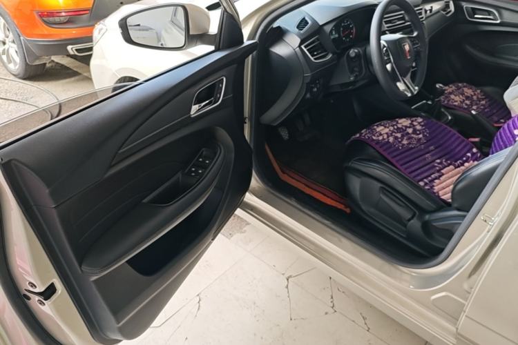 Used Roewe i5 2020 1.5L Manual 4G Connect Leehao Flagship Edition Driver Seat