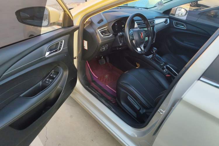 Used Roewe i5 2020 1.5L Automatic 4G Connect Luxury Flagship Edition Driver Seat