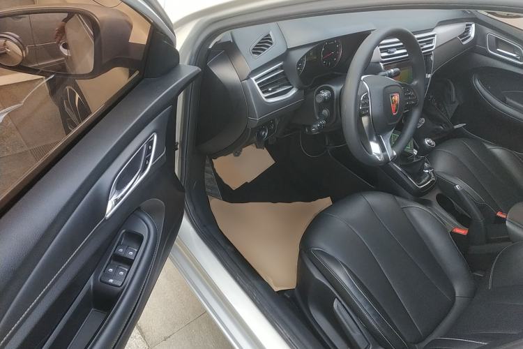 Used Roewe i5 2020 1.5L Manual 4G Connect Leehao Flagship Edition Driver Seat