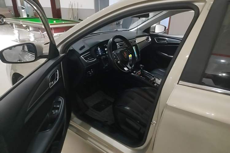 Used Roewe i5 2020 1.5L Automatic 4G Connect Luxury Flagship Edition Driver Seat