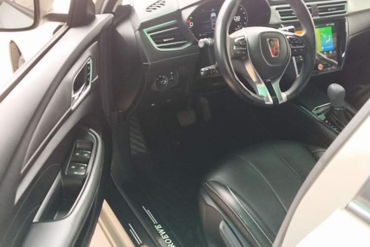 Used Roewe i5 2020 1.5L Automatic 4G Connect Luxury Flagship Edition Driver Seat