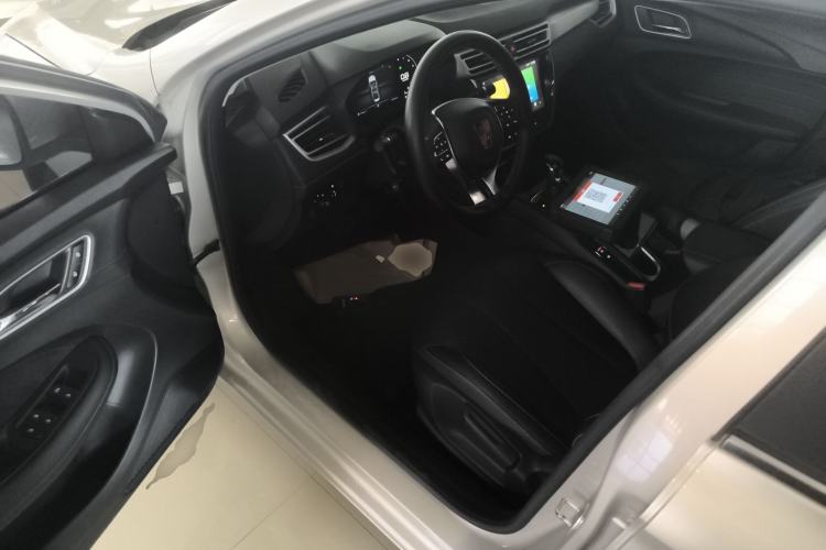 Used Roewe i5 2020 1.5L Automatic 4G Connect Luxury Flagship Edition Driver Seat