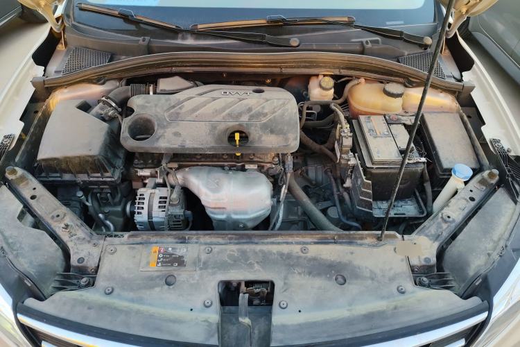 Used Roewe i5 2020 1.5L Automatic 4G Connect Luxury Flagship Edition Engine Bay