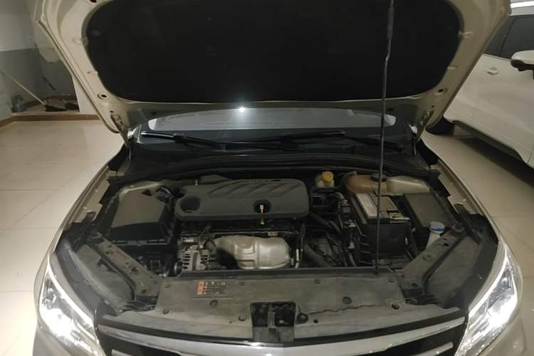 Used Roewe i5 2020 1.5L Automatic 4G Connect Luxury Flagship Edition Engine Bay