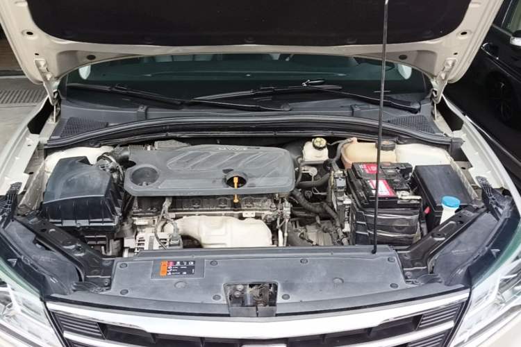 Used Roewe i5 2020 1.5L Automatic 4G Connect Luxury Flagship Edition Engine Bay