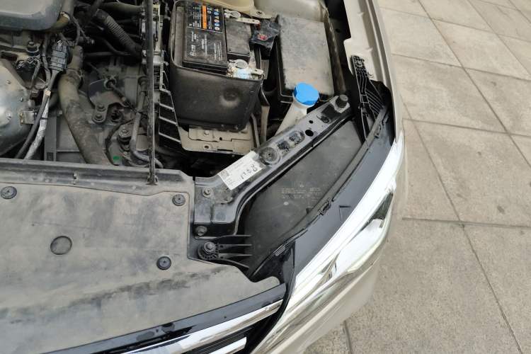 Used Roewe i5 2020 1.5L Automatic 4G Connect Luxury Flagship Edition Engine Bay Left