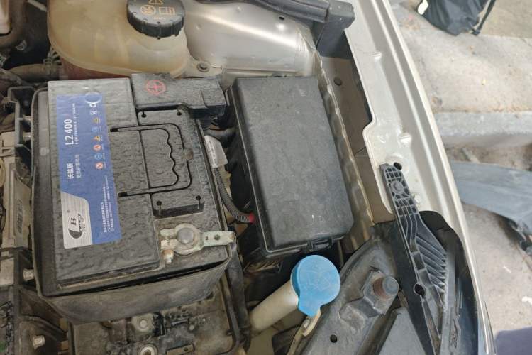 Used Roewe i5 2020 1.5L Automatic 4G Connected Linghao Edition Engine Bay Left