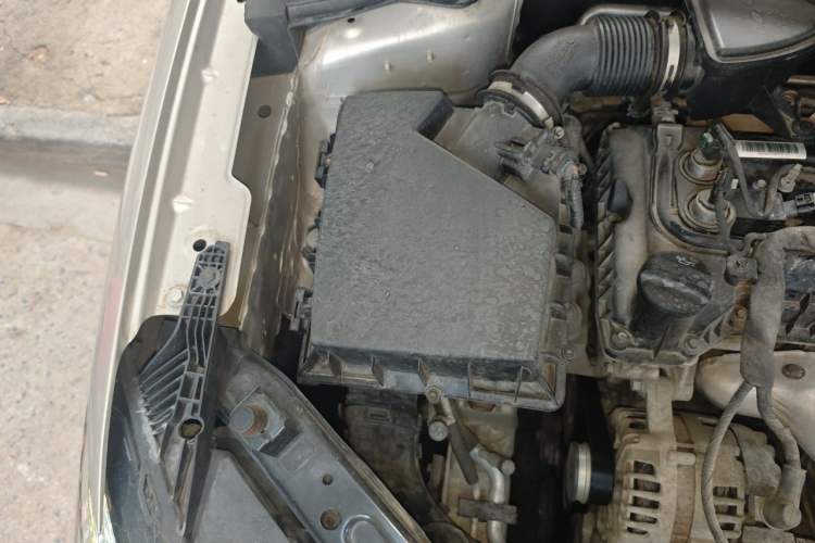 Used Roewe i5 2020 1.5L Automatic 4G Connected Linghao Edition Engine Bay Right