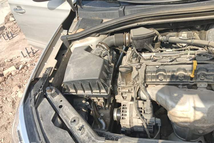 Used Roewe i5 2020 1.5L Automatic 4G Connected Linghao Edition Engine Bay Right