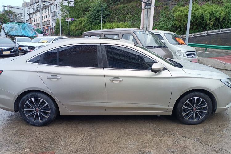 Used Roewe i5 2020 1.5L Automatic 4G Connect Luxury Flagship Edition Exterior 2