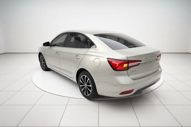 Used Roewe i5 2020 1.5L Manual 4G Connect Leehao Flagship Edition Exterior 2