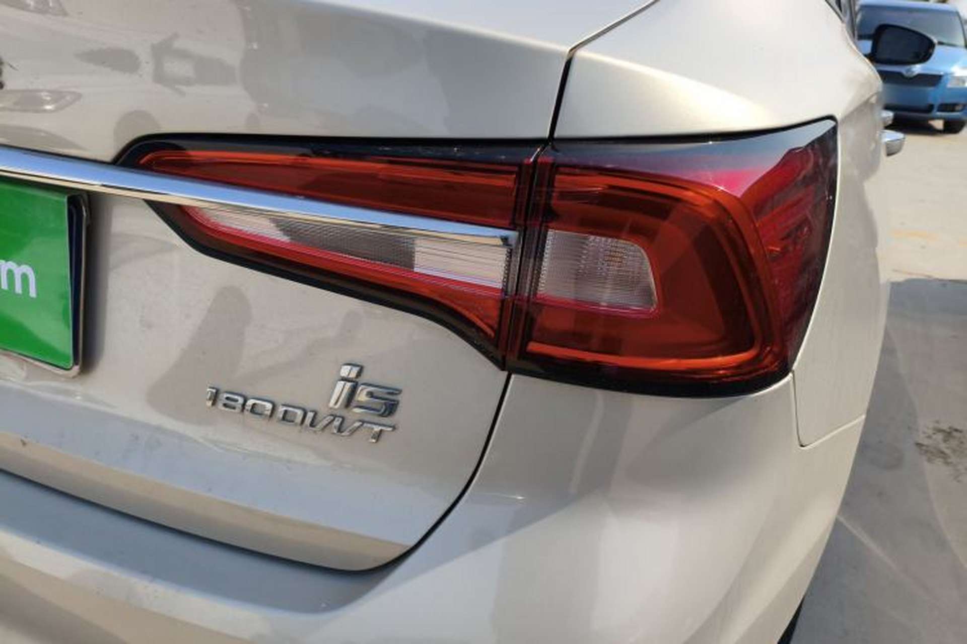 Used Roewe i5 2020 1.5L Manual 4G Connect Luxury Edition Exterior 3