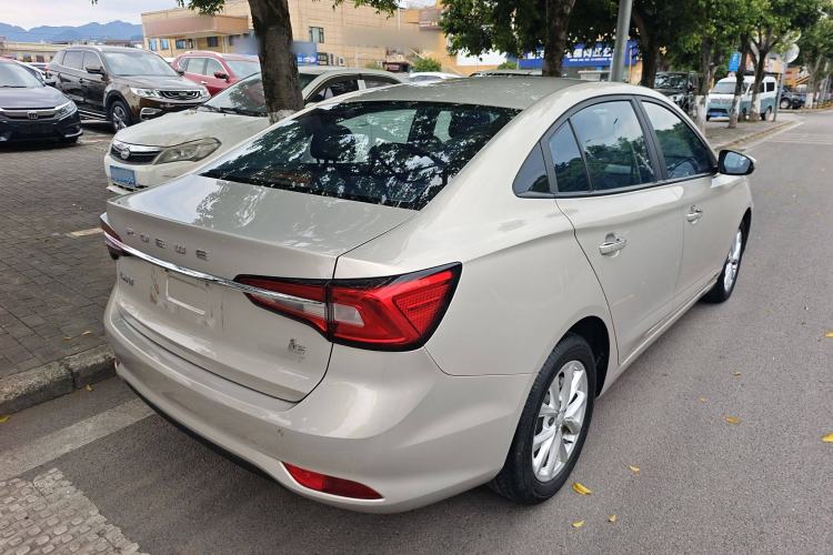Used Roewe i5 2020 1.5L Manual 4G Connect Luxury Edition Exterior 3