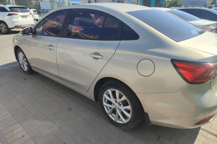 Used Roewe i5 2020 1.5L Automatic 4G Connected Linghao Edition Exterior 5
