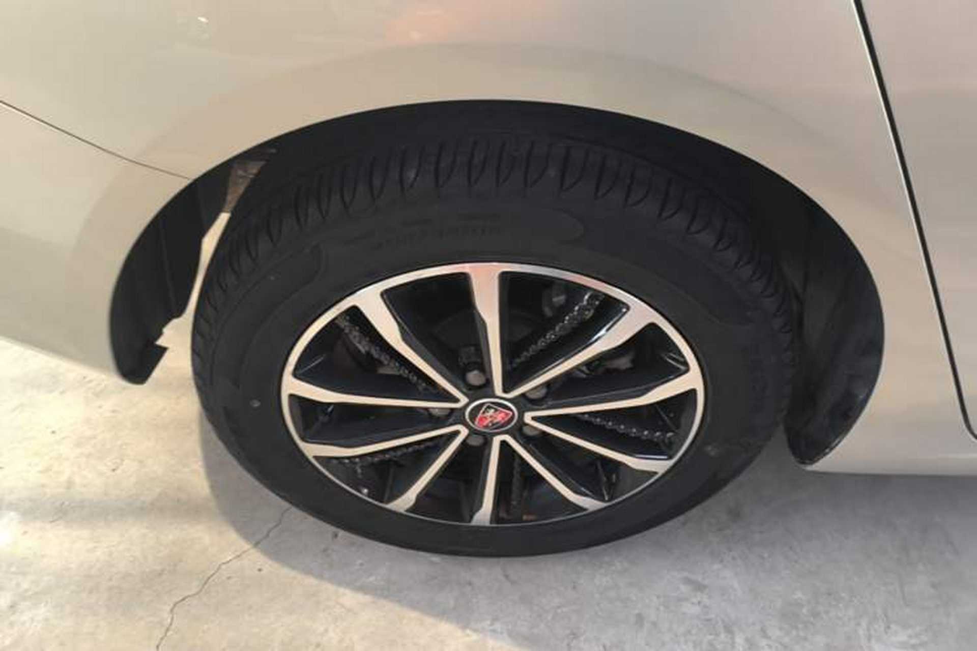 Used Roewe i5 2020 1.5L Automatic 4G Connect Luxury Flagship Edition Exterior 5