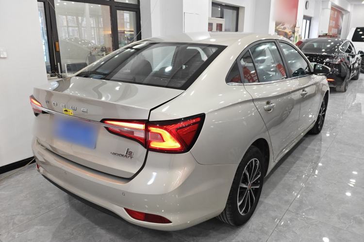 Used Roewe i5 2020 1.5L Automatic 4G Connect Luxury Flagship Edition Exterior 5