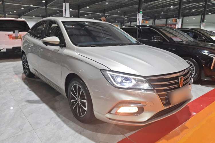 Used Roewe i5 2020 1.5L Automatic 4G Connect Luxury Flagship Edition Front Right 45 Deg