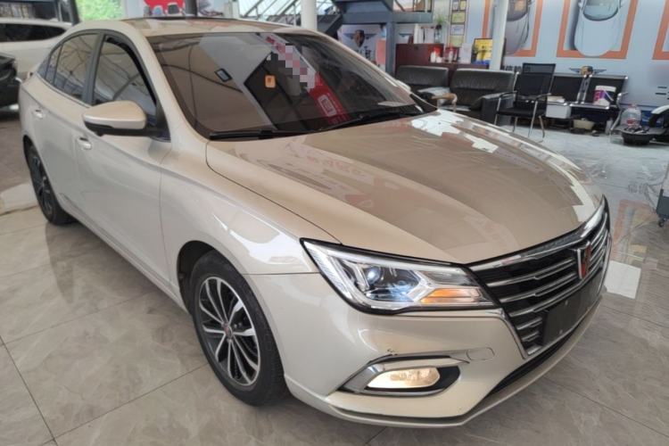 Used Roewe i5 2020 1.5L Automatic 4G Connect Luxury Flagship Edition Front Right 45 Deg