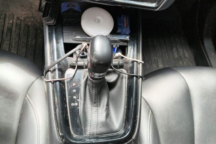 Used Roewe i5 2020 1.5L Automatic 4G Connected Leading Intelligent Driving Edition Gear Lever