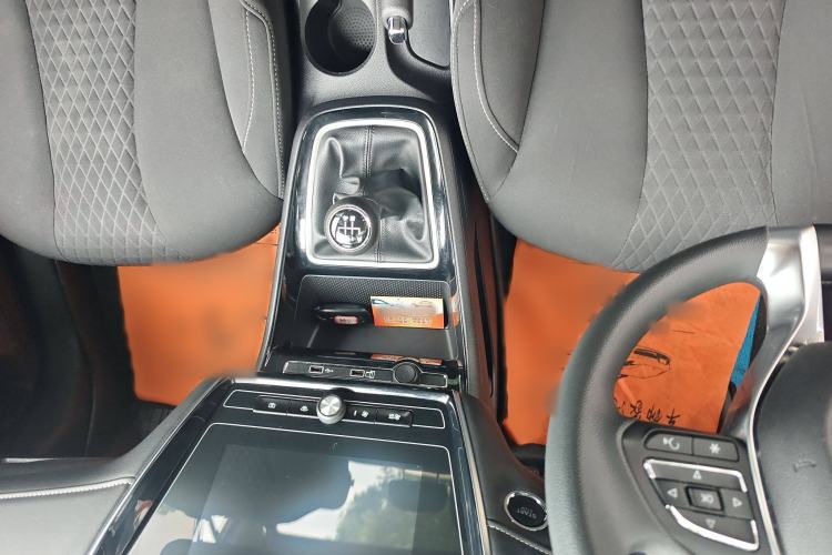 Used Roewe i5 2020 1.5L Manual 4G Connect Luxury Edition Gear Lever