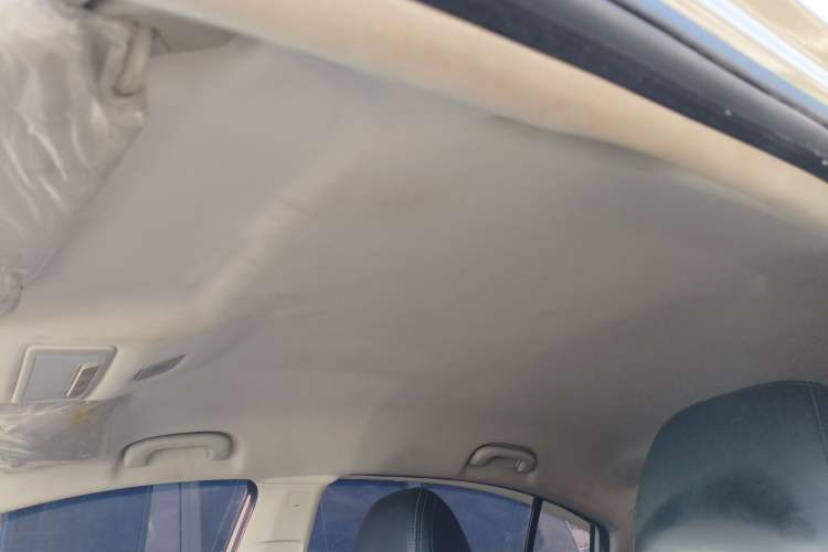 Used Roewe i5 2020 1.5L Manual 4G Connect Luxury Edition Headliner