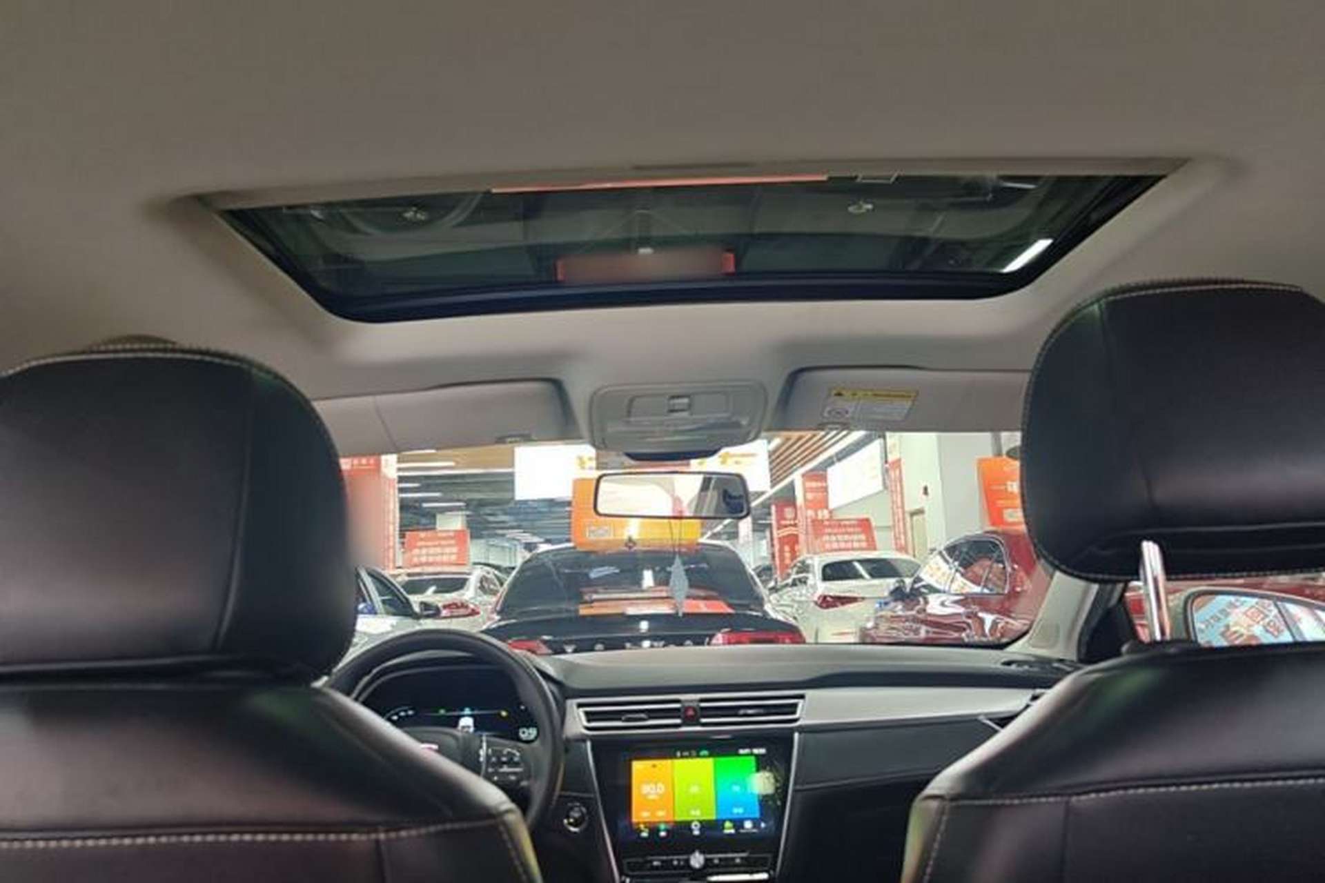 Used Roewe i5 2020 1.5L Automatic 4G Connect Luxury Flagship Edition Headliner