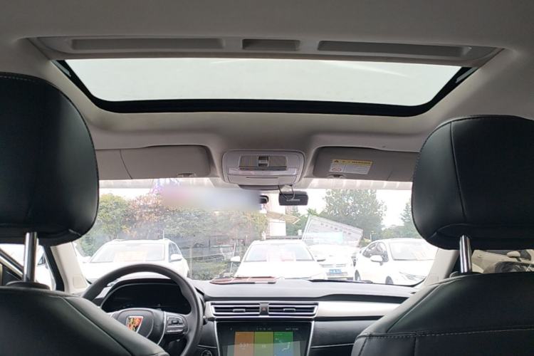 Used Roewe i5 2020 1.5L Automatic 4G Connect Luxury Flagship Edition Headliner