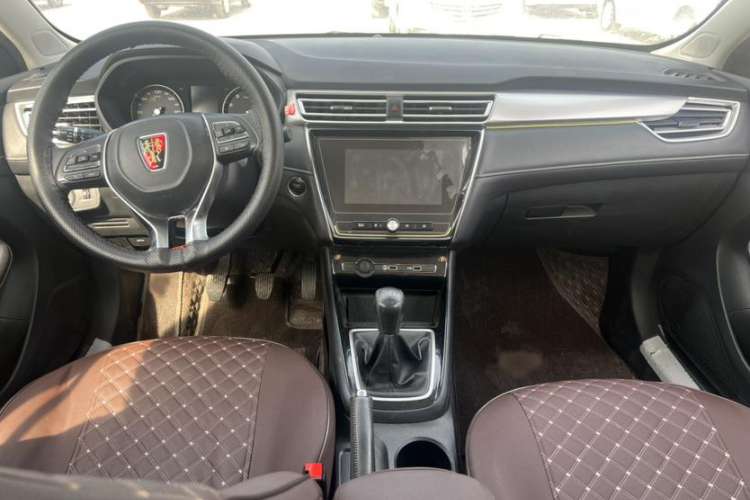 Used Roewe i5 2020 1.5L Manual 4G Connect Luxury Edition Interior 1