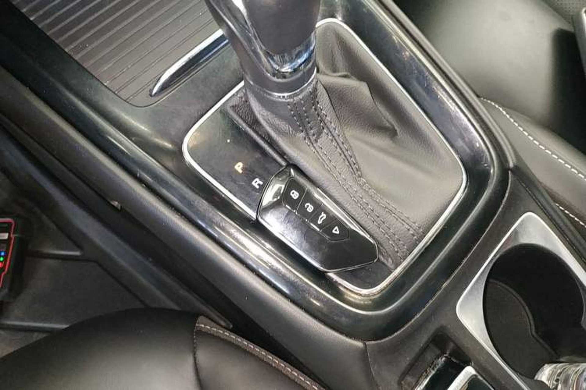 Used Roewe i5 2020 1.5L Automatic 4G Connect Luxury Flagship Edition Interior 1