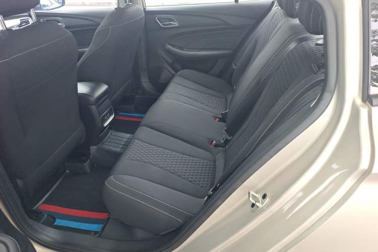 Used Roewe i5 2020 1.5L Manual 4G Connect Luxury Edition Interior 1