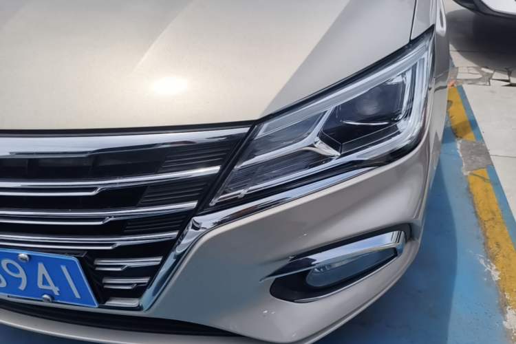 Used Roewe i5 2020 1.5L Automatic 4G Connect Luxury Flagship Edition Left Front Headlight