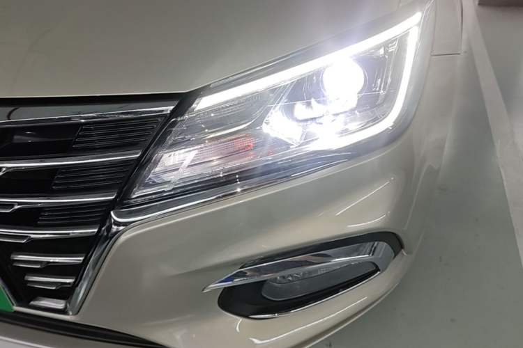 Used Roewe i5 2020 1.5L Automatic 4G Connect Luxury Flagship Edition Left Front Headlight