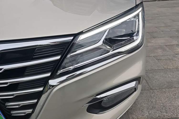 Used Roewe i5 2020 1.5L Automatic 4G Connect Luxury Flagship Edition Left Front Headlight