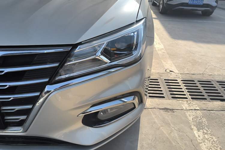 Used Roewe i5 2020 1.5L Automatic 4G Connect Luxury Flagship Edition Left Front Headlight