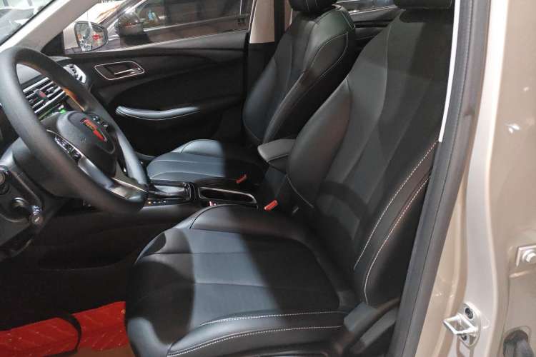 Used Roewe i5 2020 1.5L Automatic 4G Connect Luxury Flagship Edition Left Front Seat
