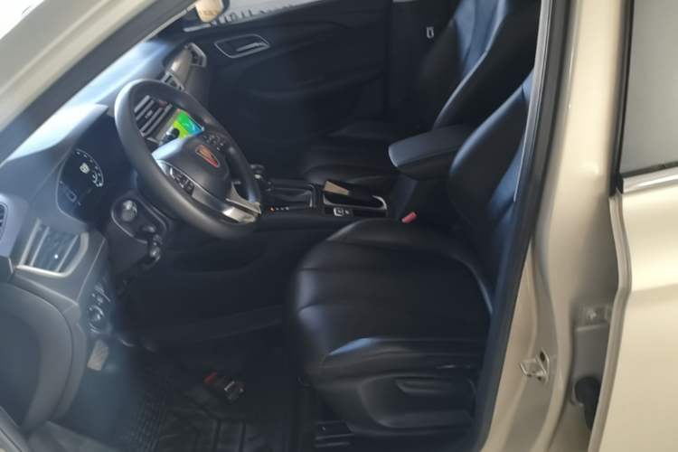 Used Roewe i5 2020 1.5L Automatic 4G Connect Luxury Flagship Edition Left Front Seat