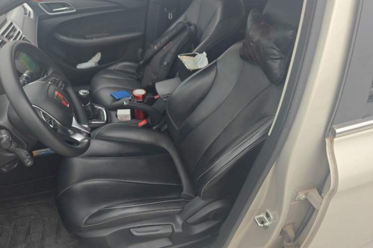 Used Roewe i5 2020 1.5L Manual 4G Connect Leehao Flagship Edition Left Front Seat